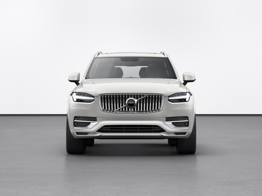  Volvo XC90 T8 Twin Engine Inscription 2019 года  (WW) (фото 15 из 23)